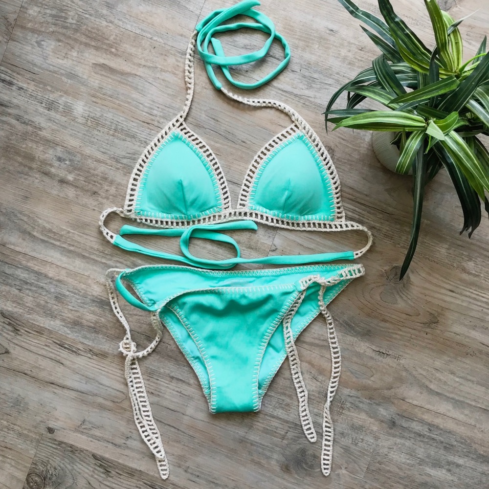 VS Turquoise Bikini
